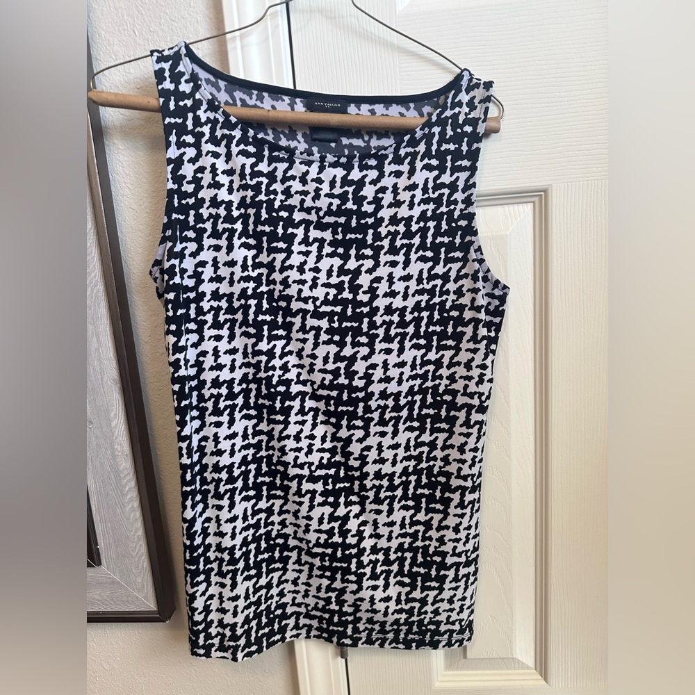 Ann Taylor sleeveless dress top
